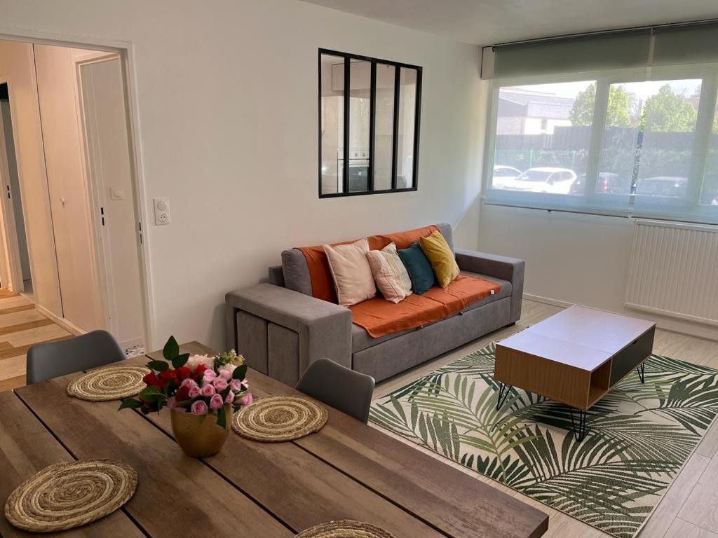 Appartement Le Rousseau Metz Avec Parking Gratuit Экстерьер фото